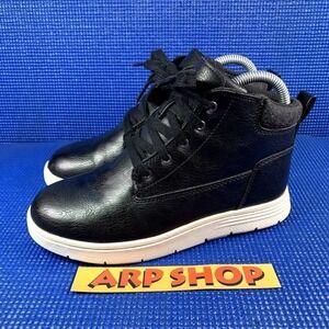 CAT & JACK HI TOP Kids-Boys Size 3 Black White Shoes